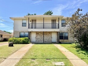 Building Photo - 3311 Fallmeadow St