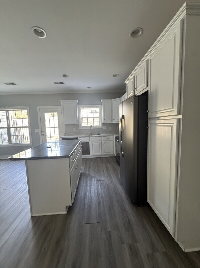 Foto del edificio - Beautiful townhouse near Henslee Park