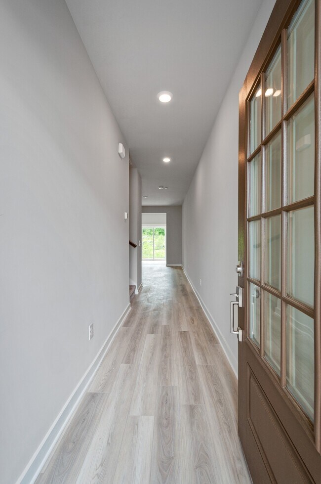 Building Photo - 2104 Nectar Ln