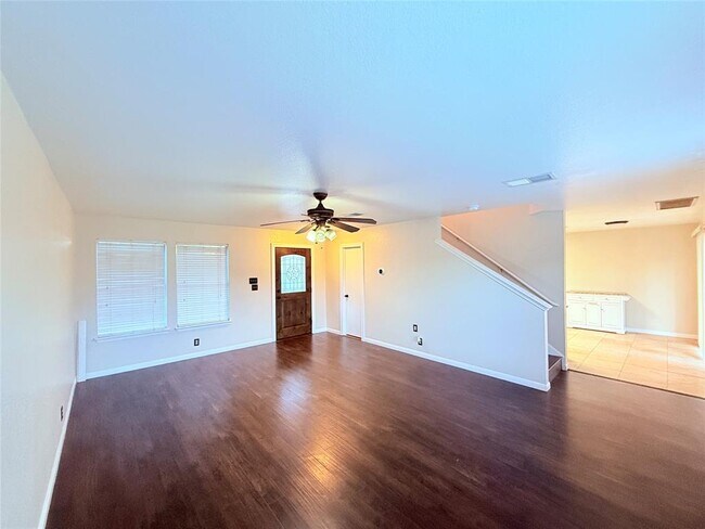 Foto del edificio - 102 Brentwood Dr