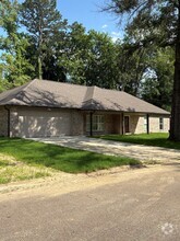 Building Photo - 74 Azalea Dr