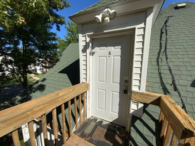 Foto del edificio - 1408 Bass Ave