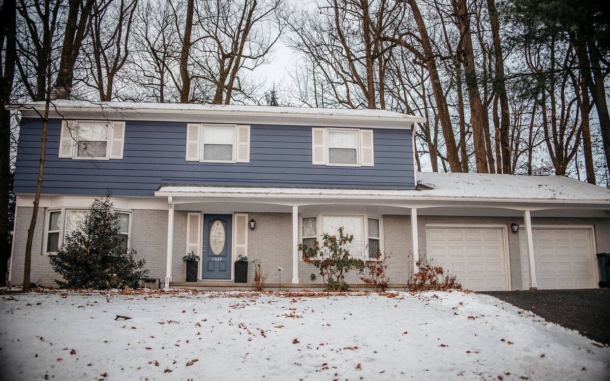 Primary Photo - 1449 Jill Dr