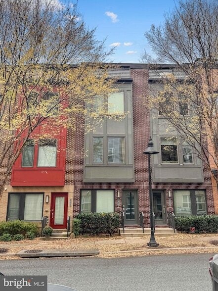 Photo - 5610 45th Ave Townhome