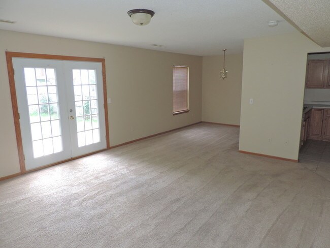 Building Photo - 510 Augusta Cir