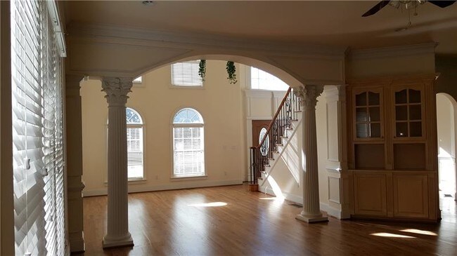 Foto del edificio - 4001 Regency Lake Trail