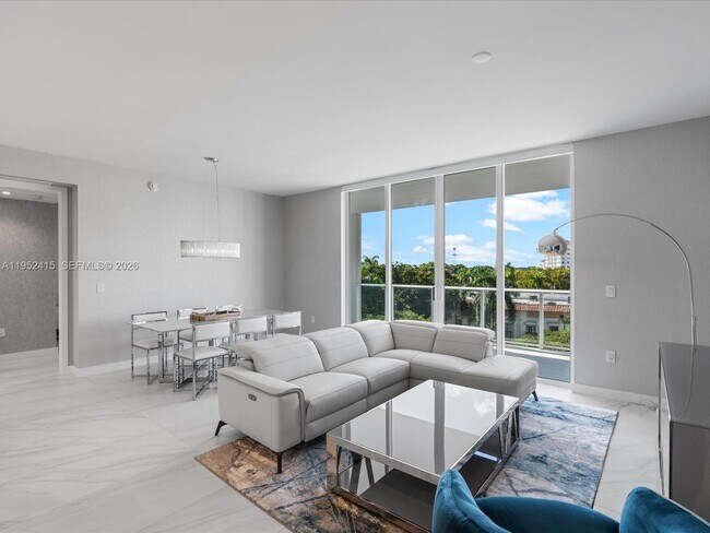 Foto del edificio - 220 SE Mizner Blvd