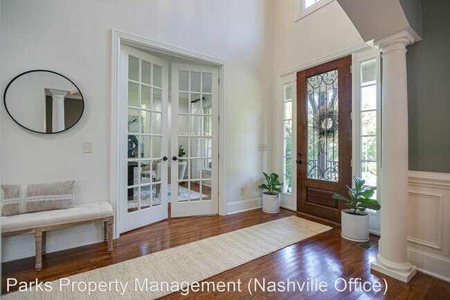 Foto del edificio - 4 br, 5 bath House - 281 King Arthur Circle