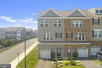 Building Photo - 6094 Camerons Ferry Dr