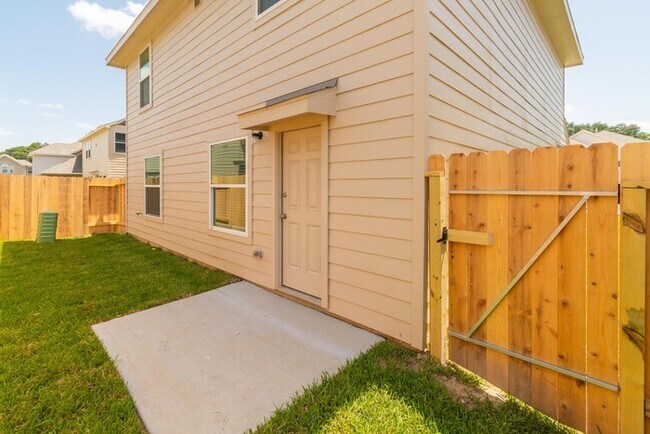 Foto del edificio - 5619 Hawksbury Creek Trail