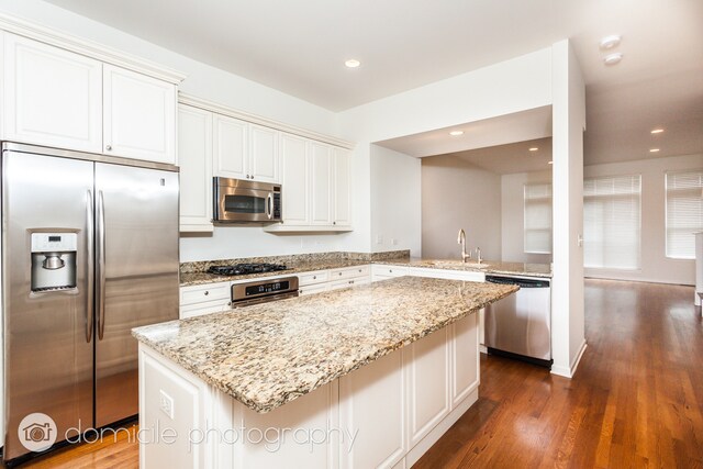 Foto del edificio - 732 W 15th St