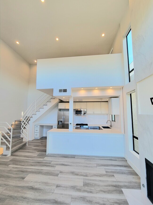 Foto del edificio - 1826 Overland Ave