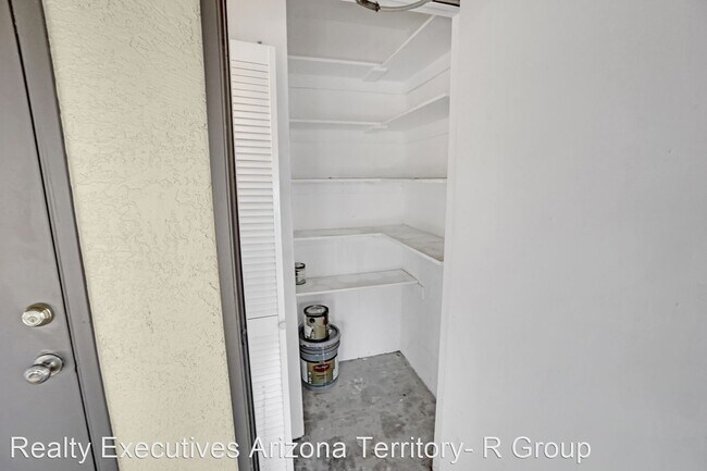 Building Photo - 2 br, 2 bath House - 1832 S. Skyview Place