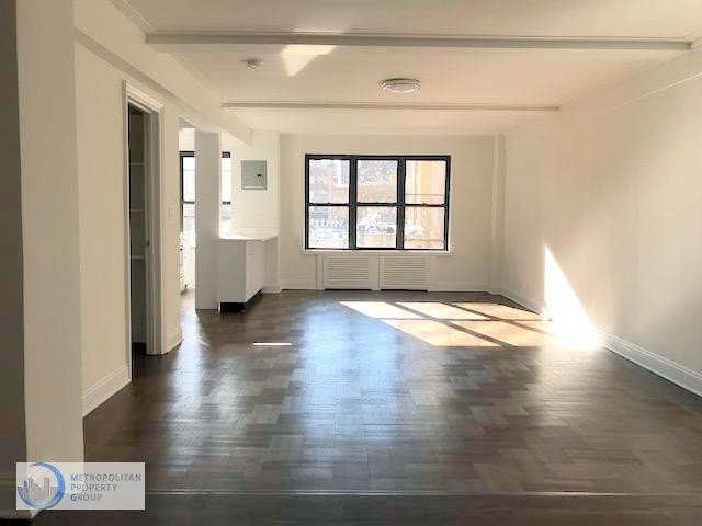 Foto principal - 137 E 37th St