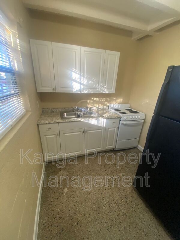 Foto del edificio - 2721 Georgia Ave