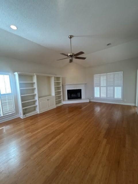 Building Photo - 111 Hanging Moss Dr