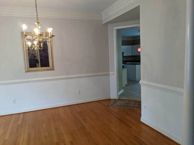 Comedor formal - 10913 Brunson Way