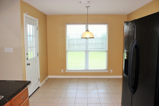 Foto del edificio - 300 Laney St