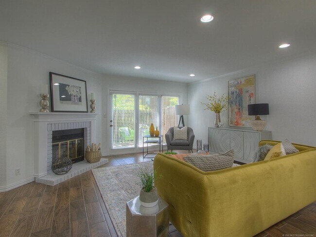 Foto del edificio - 6213 S Yorktown Ave