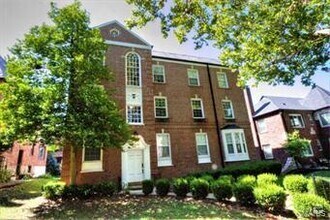 Building Photo - 7536 Oxford Dr