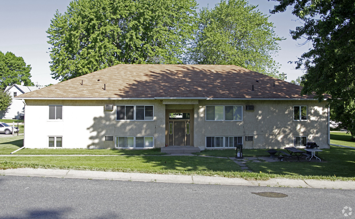 Building Photo - 205 Newton Ave NE