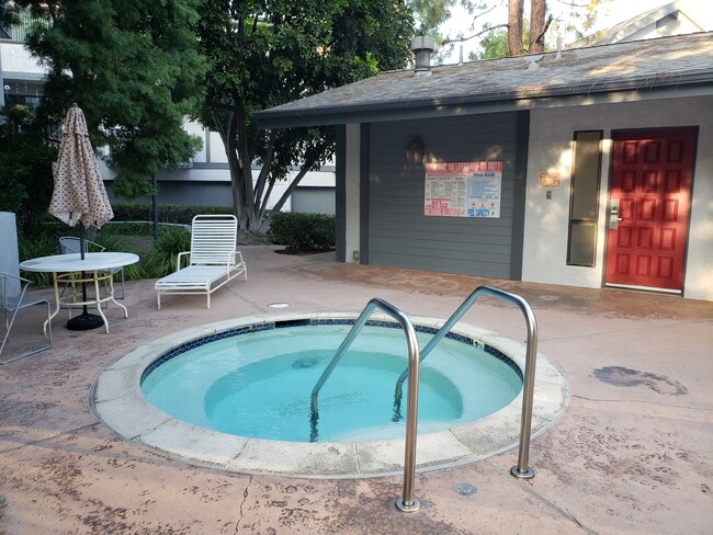 Jacuzzi - 1801 263rd St