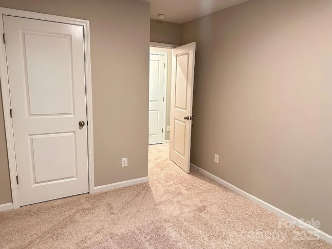 Building Photo - 6029 Guildford Hill Ln