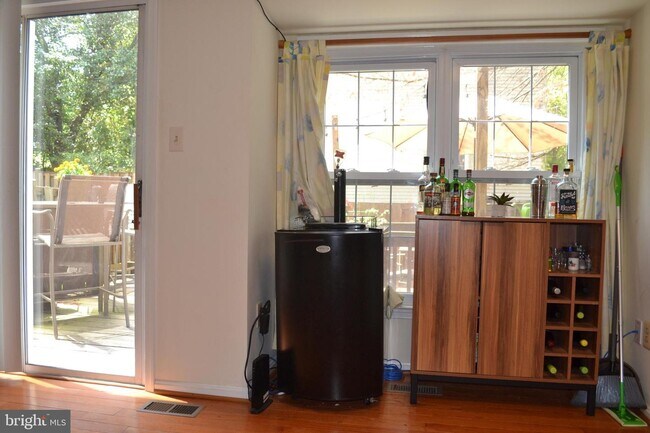Foto del edificio - 10512 Smithy Ct