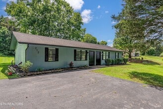 Building Photo - 712 Cooper Rd