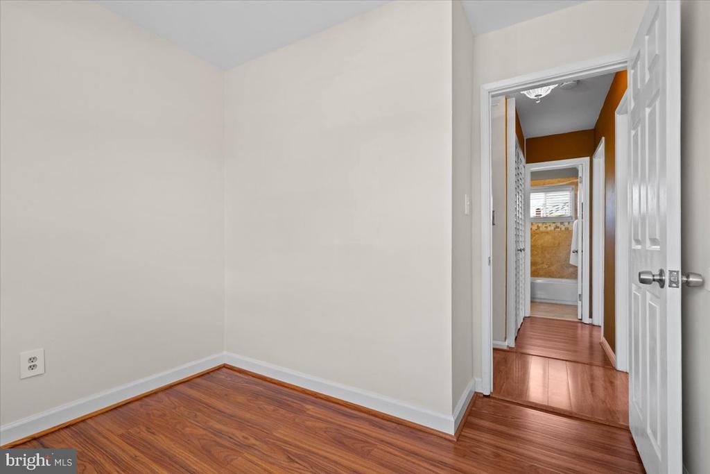 Foto principal - 710 Shelby Dr