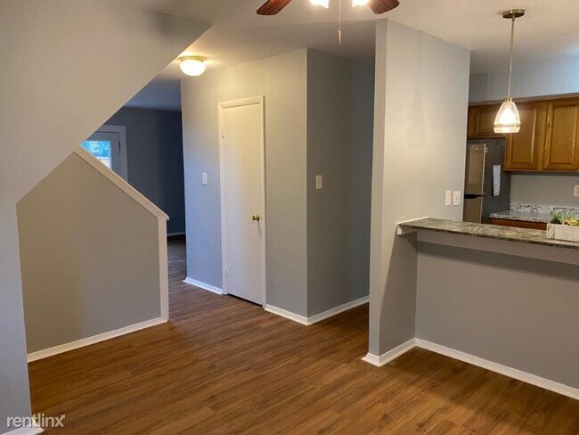 Foto del edificio - 3 br, 2 bath Condo - 120 Adams Dr NE