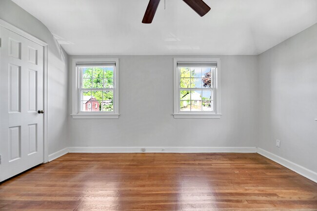 Foto del edificio - 3618 3rd St S