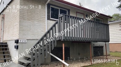 Building Photo - 924 Royal St