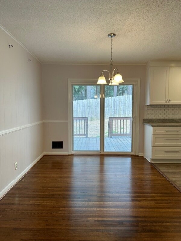 Foto del edificio - 2612 Sheryl Ln
