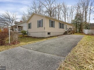 Building Photo - 288 Ghaner Dr