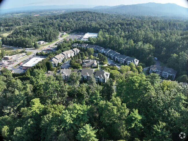 Exterior 3D - Heritage at the Peak