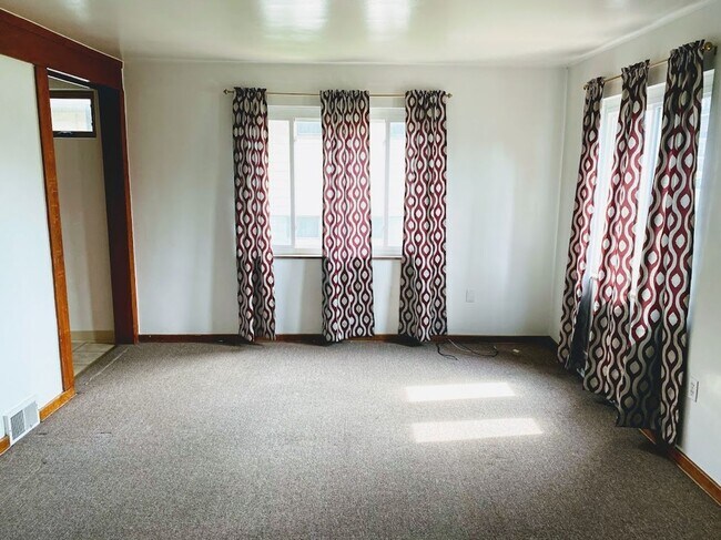 Foto del edificio - Nice sized Two Bedroom House!