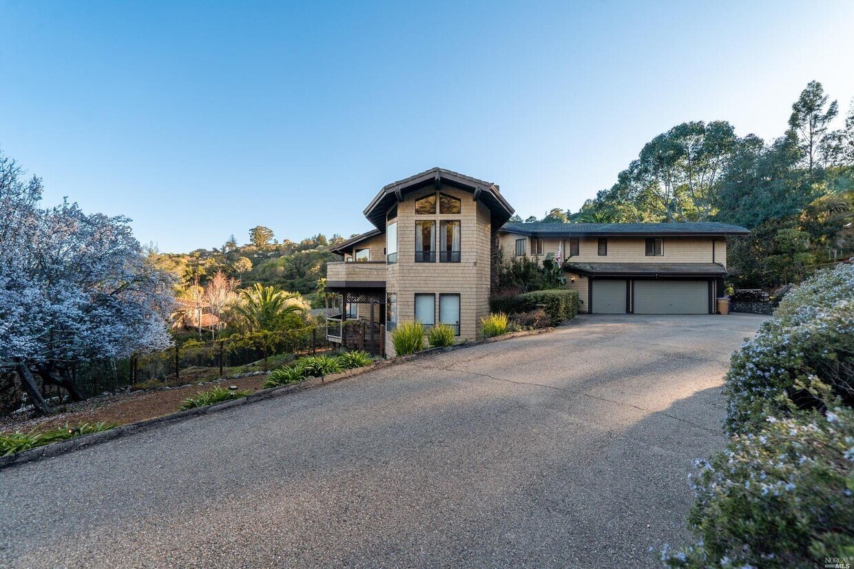 165 Main Dr, San Rafael, CA 94901 House Rental in San Rafael, CA