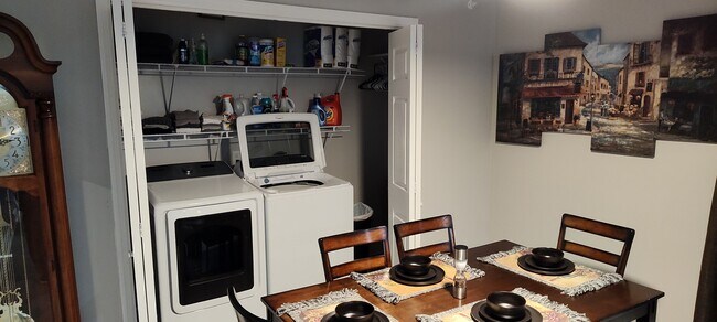 Foto del edificio - 113 Bettie St