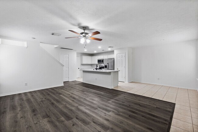 Building Photo - 143 Anise Tree Pl