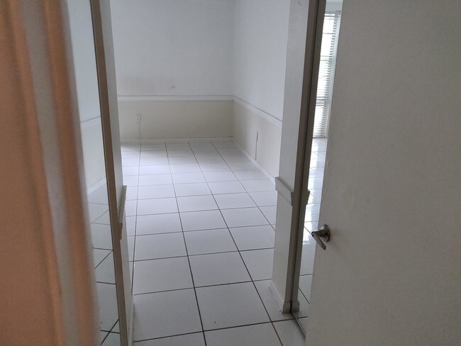Foto del edificio - 6886 SW 88th St