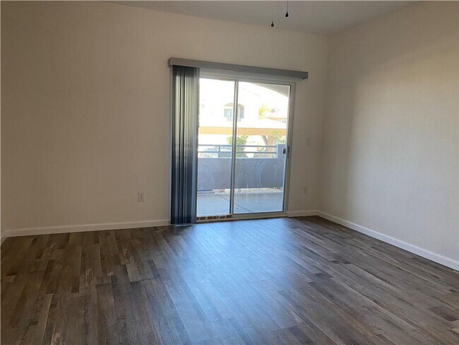 Foto del edificio - 9330 W Maule Ave