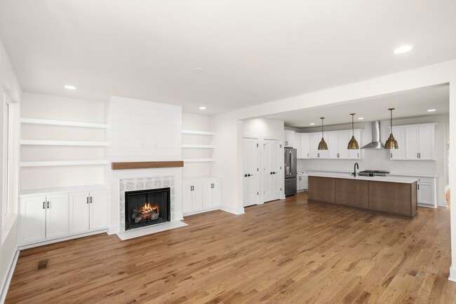 Foto del edificio - 337 Gatewood Ave