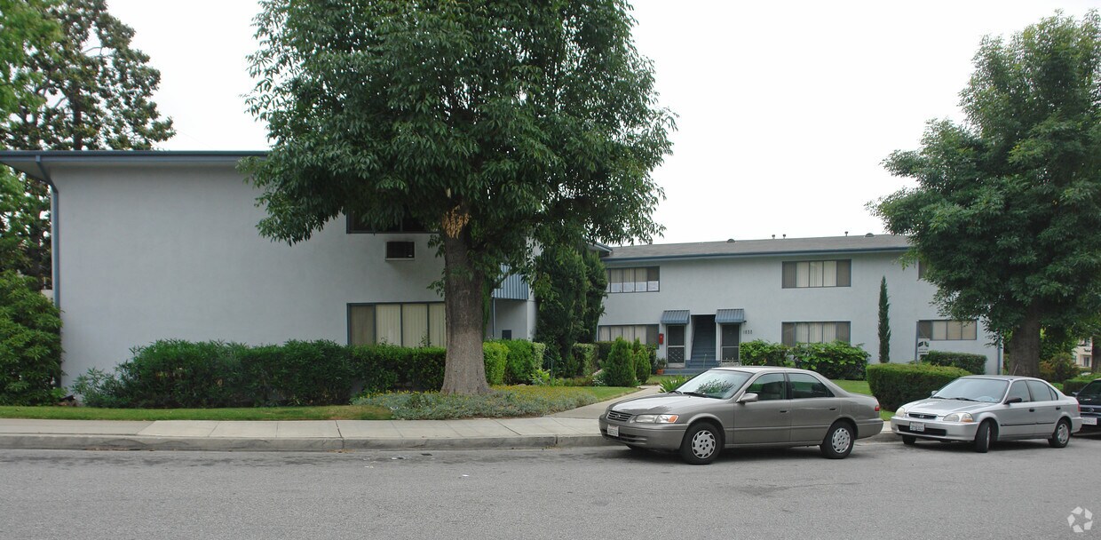 Building Photo - 1646-1650 Amberwood Dr