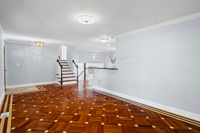 Building Photo - 1435 Mill Creek Dr