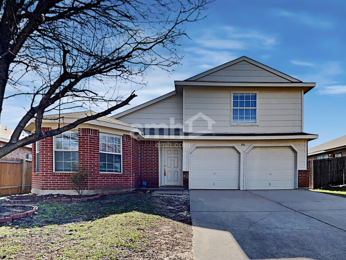Primary Photo - 816 Meadowlark Dr