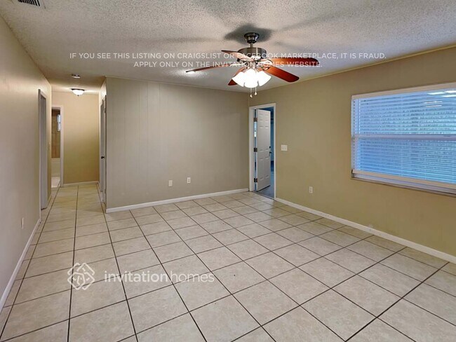 Foto del edificio - 713 Little Wekiva Rd