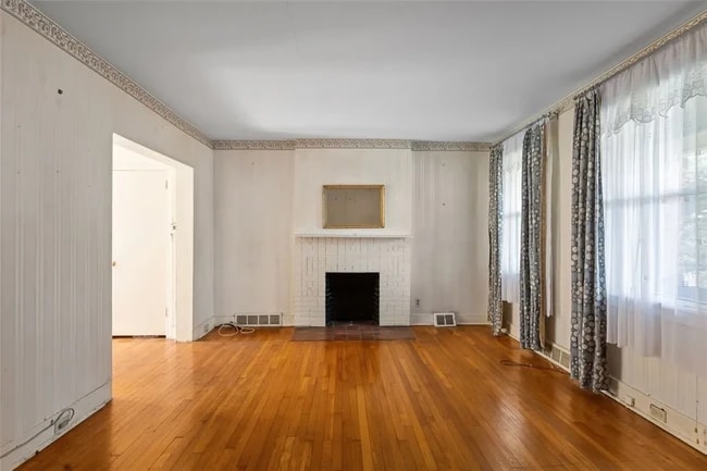 Foto del edificio - 6344 Alderson St