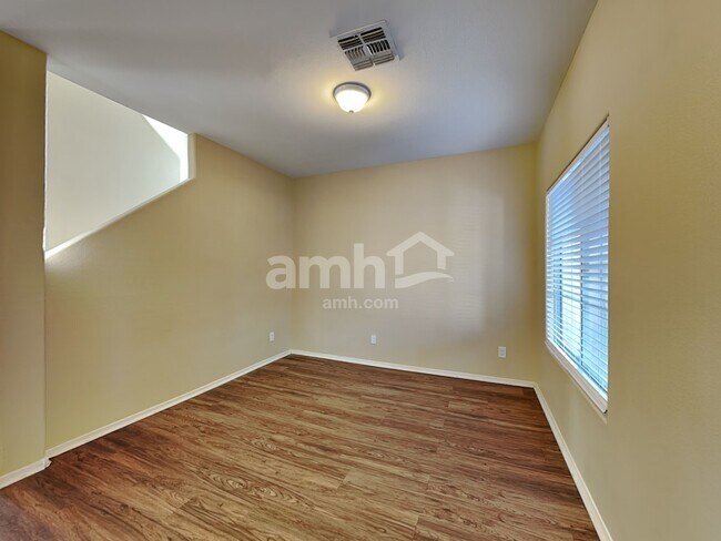 Building Photo - 13240 W Watson Lane