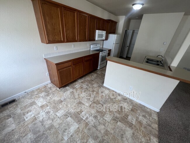 Building Photo - 3320 Barbera St